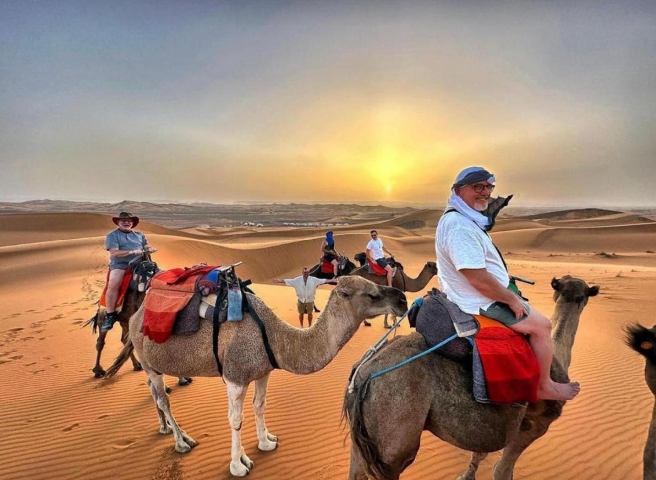 Merzouga Lovely Luxury Camp Extérieur photo